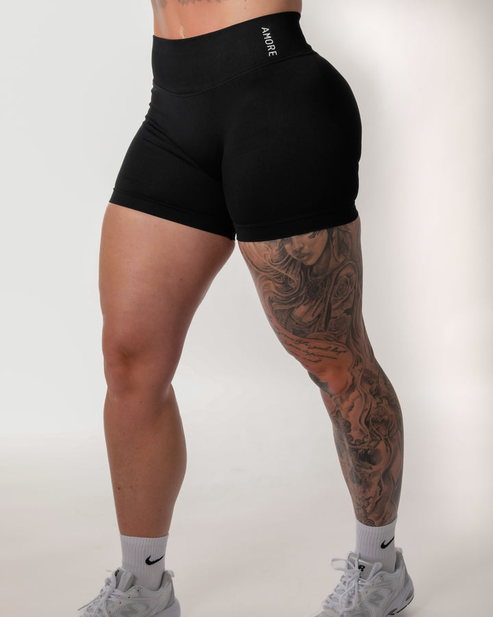 Soléa Sculpt Short Midnight Black