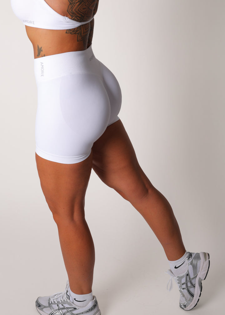 Soléa Sculpt Short Snow White