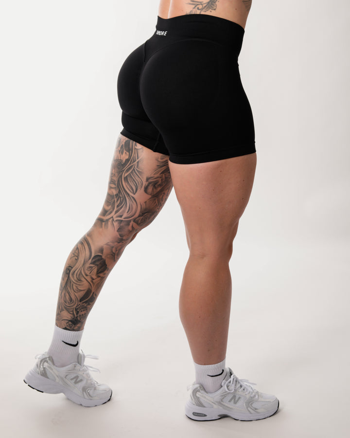 Soléa Sculpt Short Midnight Black